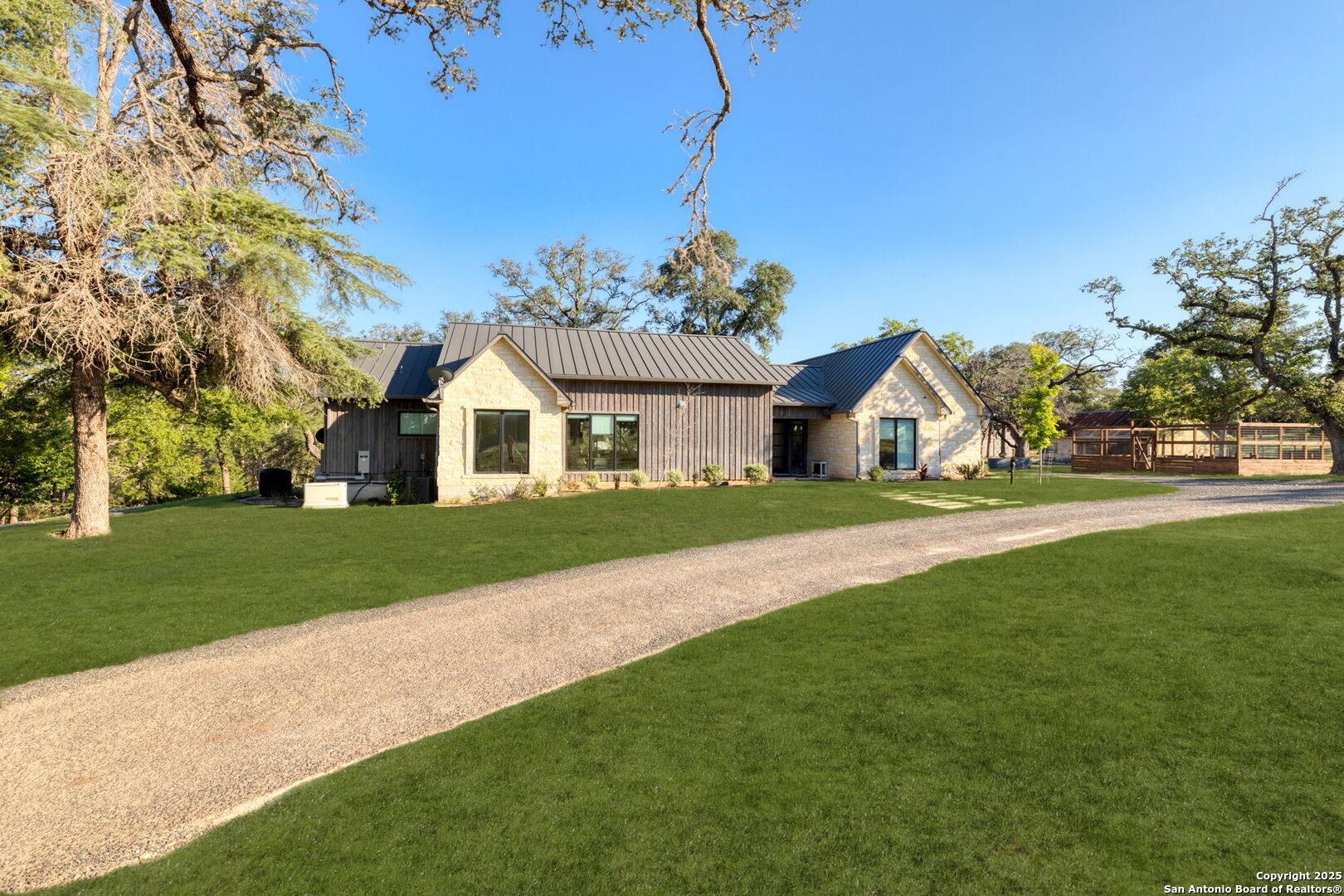1146 SISTERDALE RD