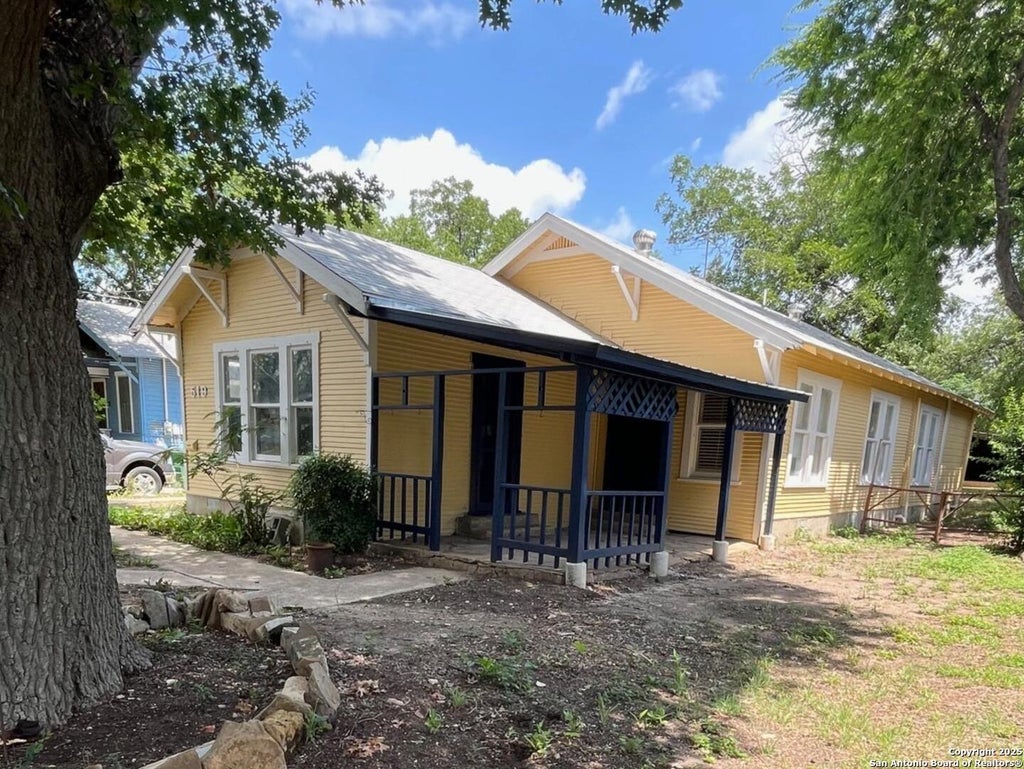 Photo of 519 E Huisache, San Antonio, TX 78212 (MLS # 1873860)