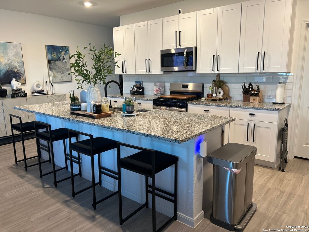 Photo of 10127 Helios, Converse, TX 78109 (MLS # 1925814)