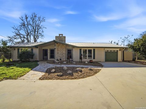 Property photo of 159 Thornton, Lakehills, TX 78063