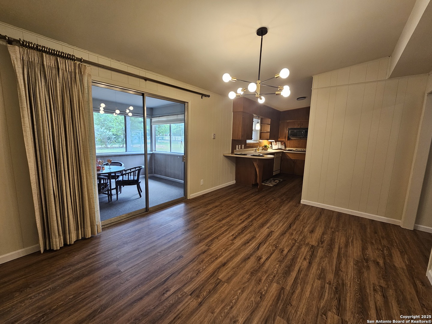201 Trudy Ln