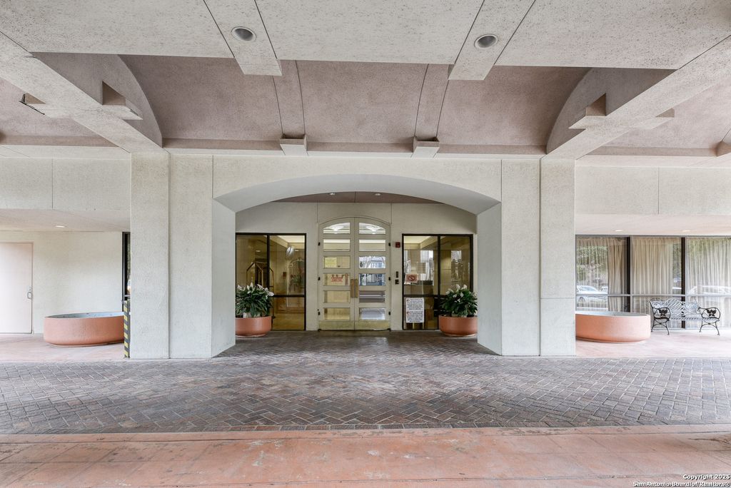 Photo of 7701 Wurzbach Rd 301 #301, San Antonio, TX 78229 (MLS # 1891421)