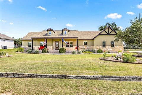 Property photo of 410 Quest Ave, Spring Branch, TX 78070