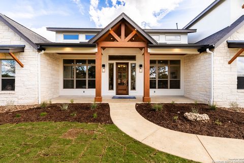 24351 Tres Arroyos San Antonio TX 78255