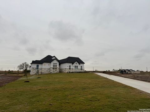 525 Lago Landing San Antonio TX 78263