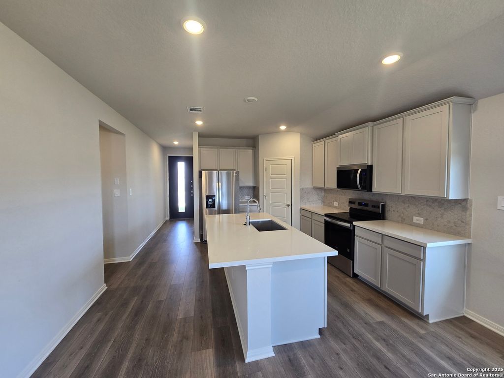 Photo of 29522 Clanton Pass, San Antonio, TX 78260 (MLS # 1916201)