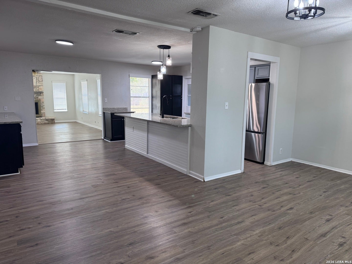 303 DRY HOLLOW RD