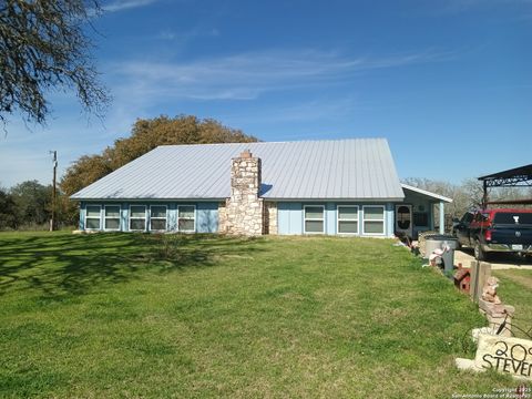 2096 Stevens Somerset TX 78069