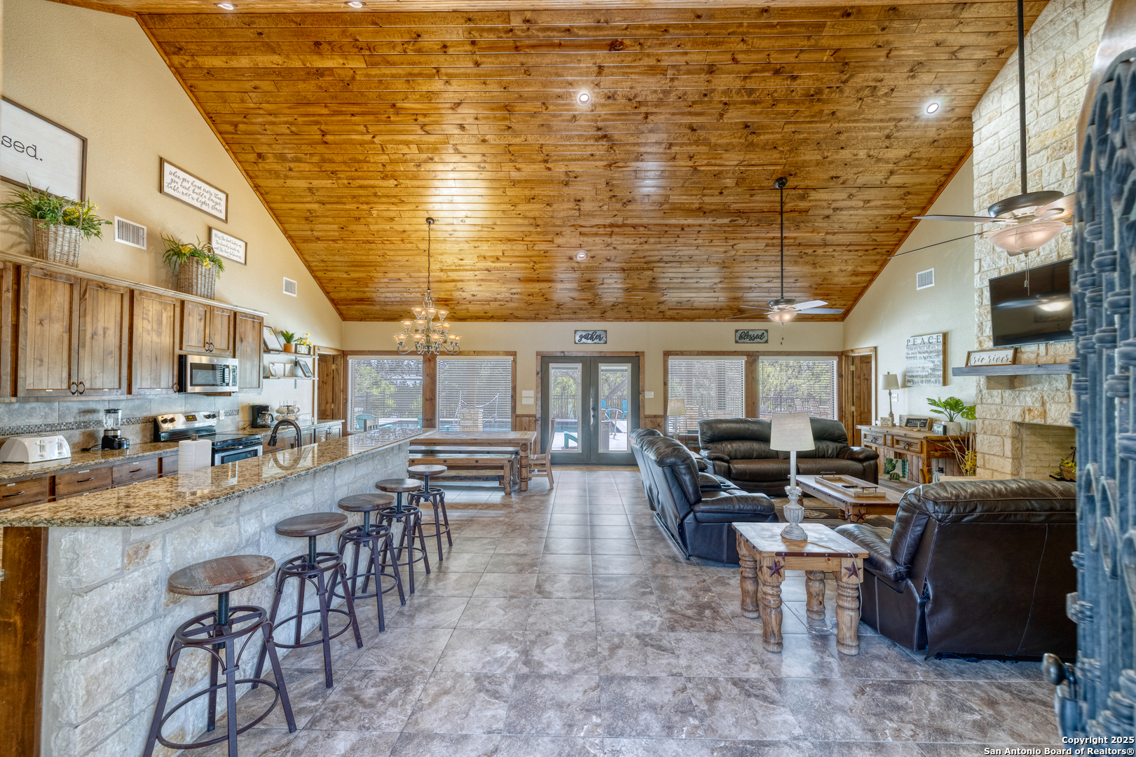 274 Mountain Laurel Ln