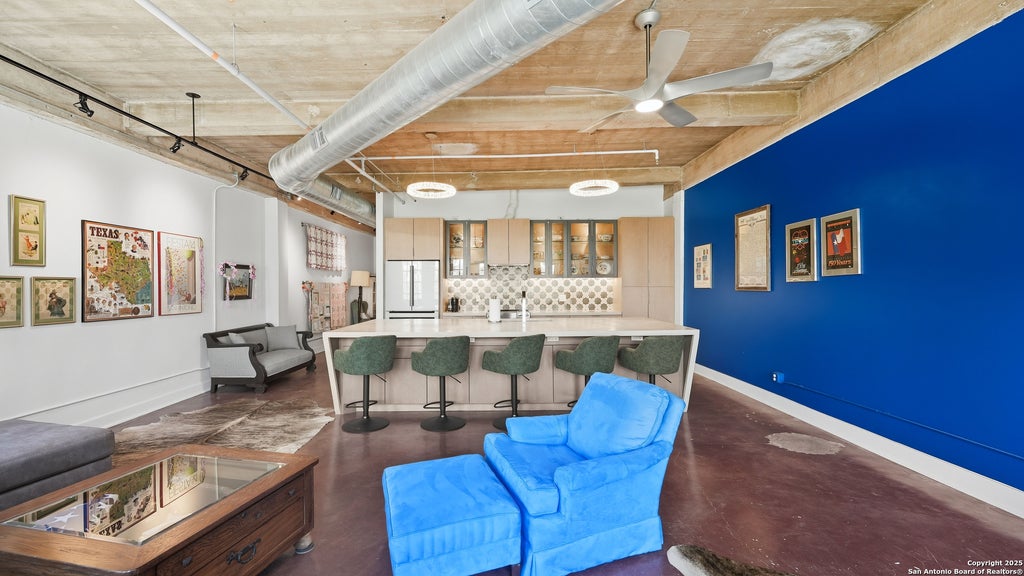 Photo of 222 Losoya St. 202 #202, San Antonio, TX 78205 (MLS # 2019980)