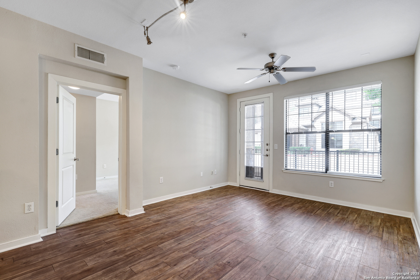 7342 Oak Manor Dr 4107