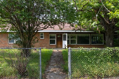 A home in Atascosa