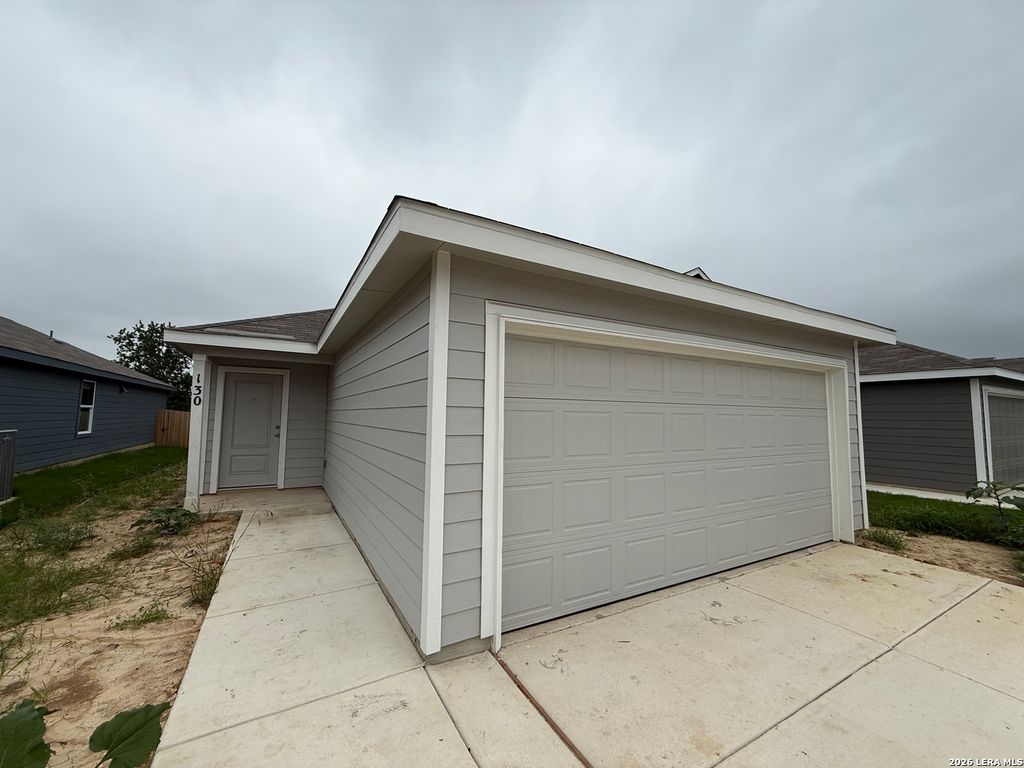 Photo of 130 PASTAR FLS, Seguin, TX 78155 (MLS # 1964774)