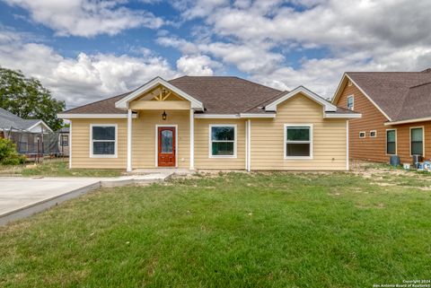 A home in Uvalde