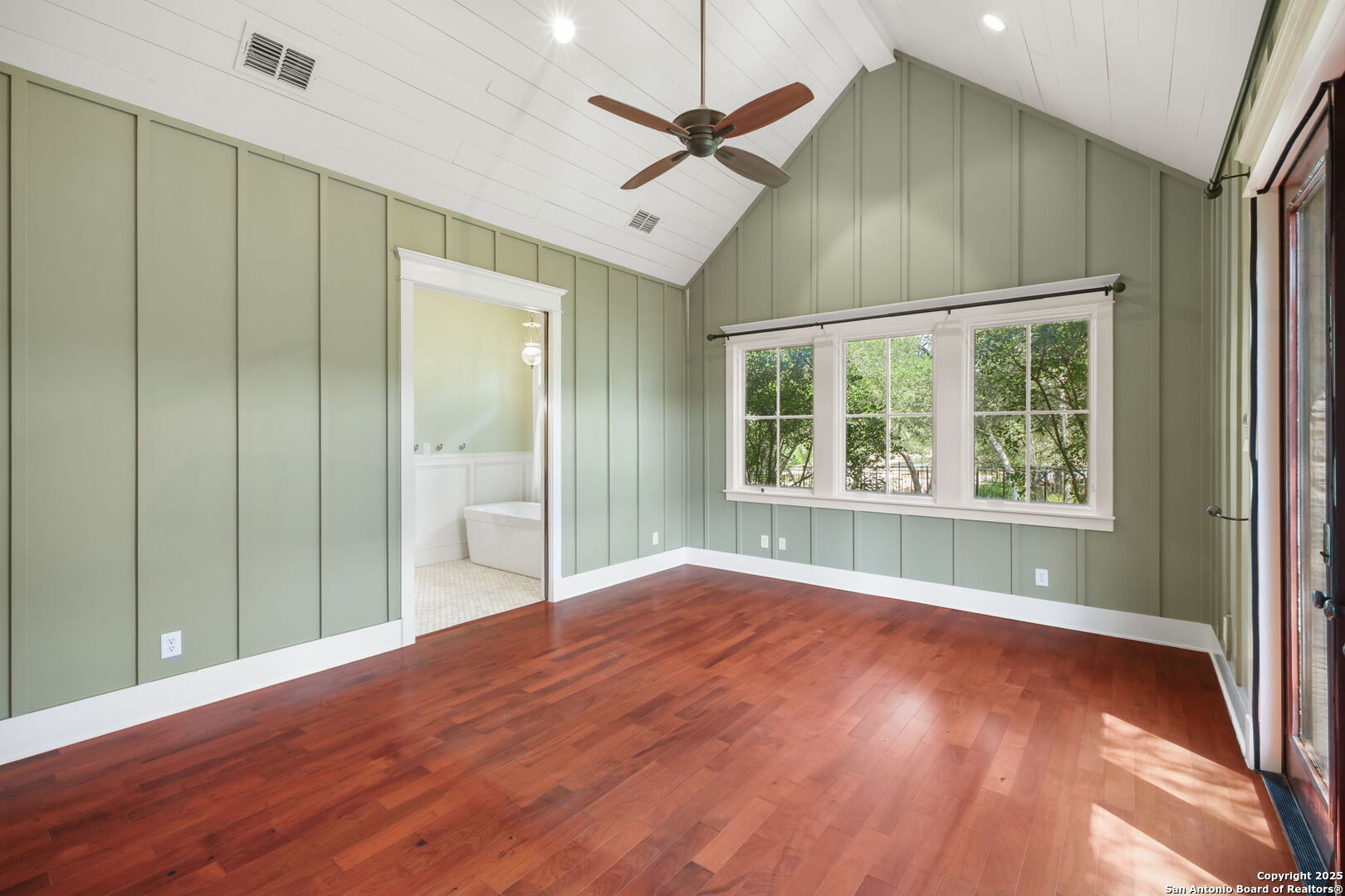 New Braunfels, Texas 78132, United States, 4 Bedrooms Bedrooms, ,5 BathroomsBathrooms,Residential,Active,189623