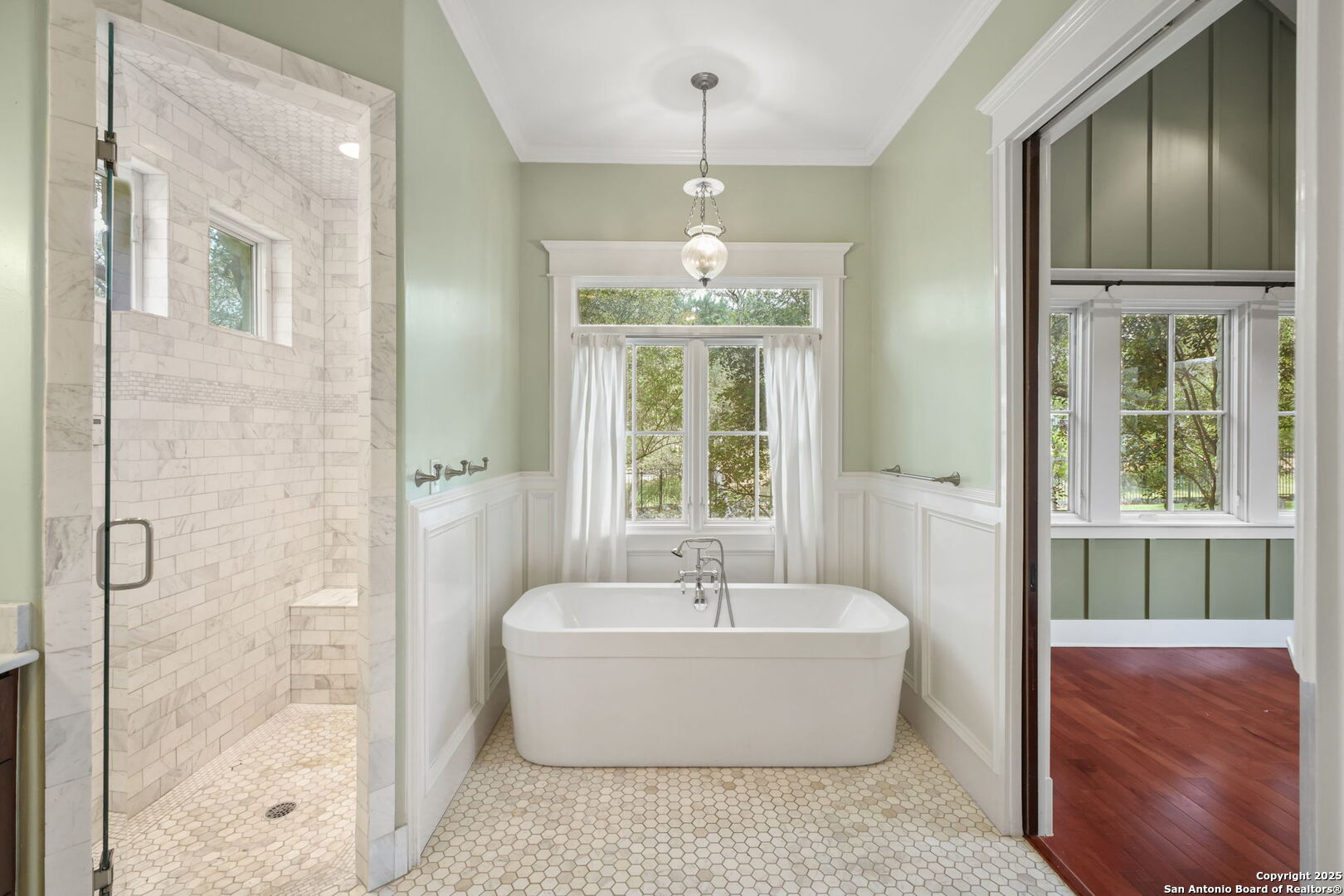 New Braunfels, Texas 78132, United States, 4 Bedrooms Bedrooms, ,5 BathroomsBathrooms,Residential,Active,189623