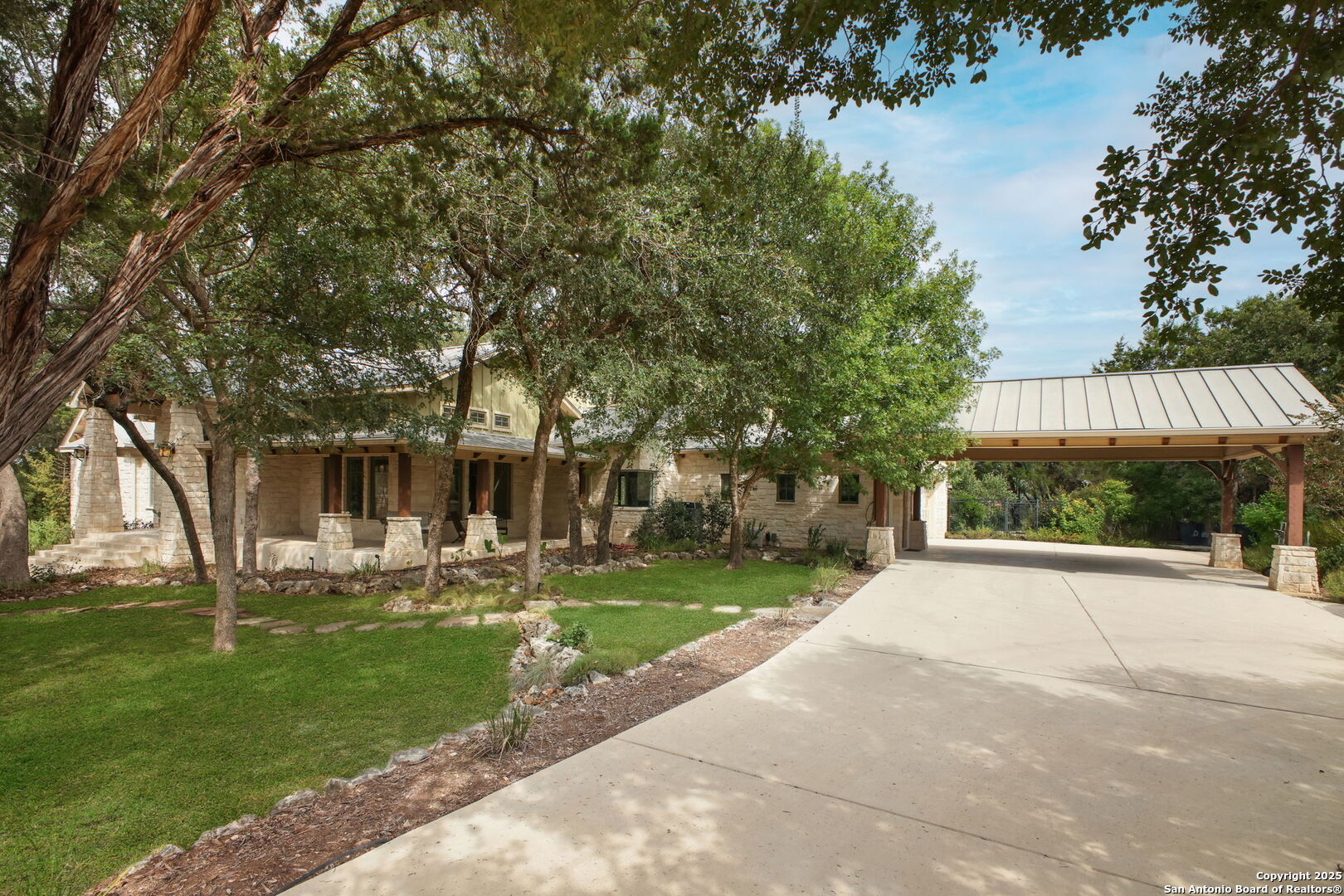 New Braunfels, Texas 78132, United States, 4 Bedrooms Bedrooms, ,5 BathroomsBathrooms,Residential,Active,189623