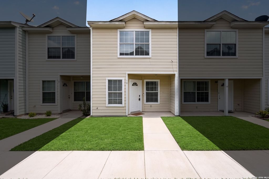 Photo of 10 Bratton Dr, San Antonio, TX 78245 (MLS # 1993975)