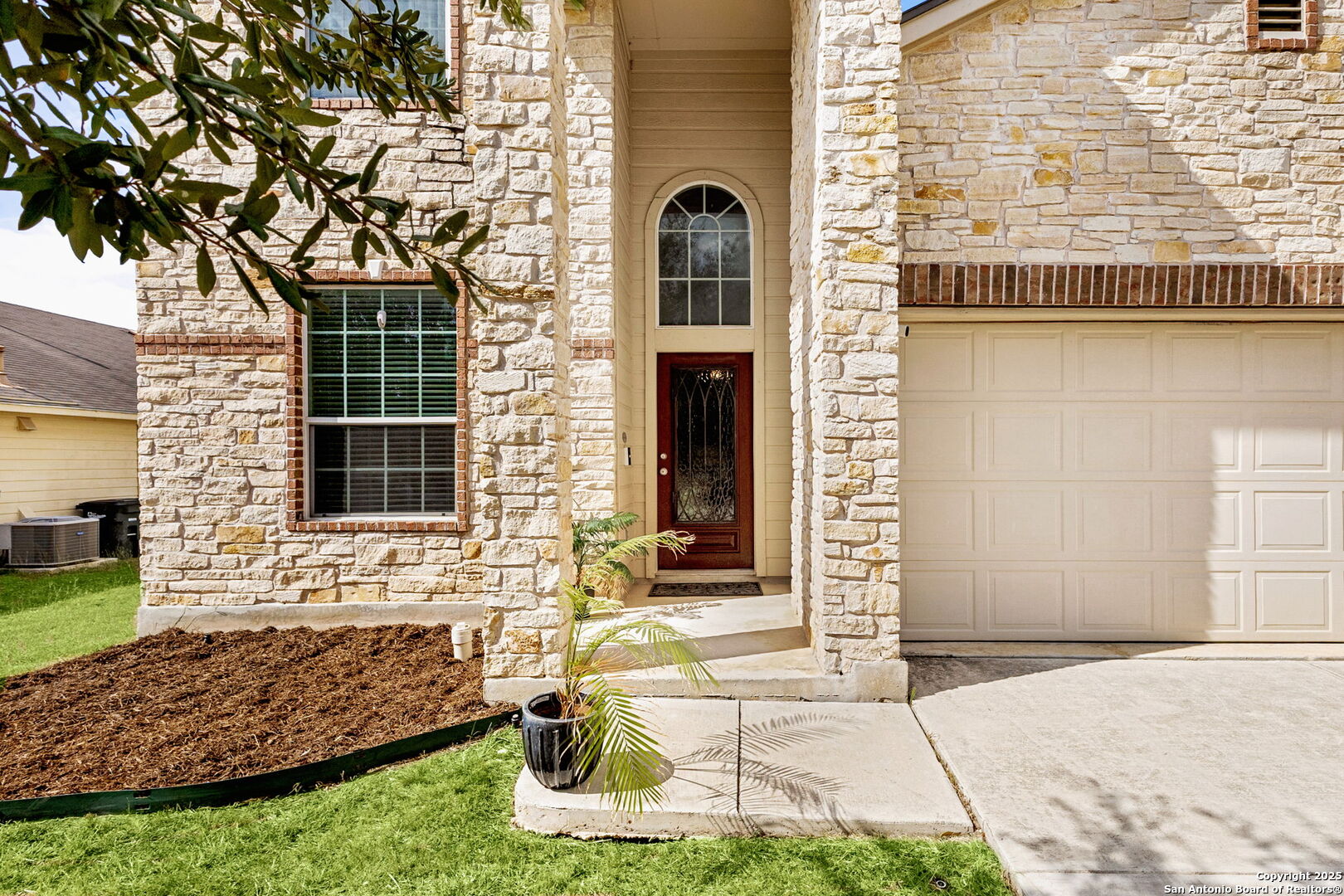 2909 Oakbranch Ridge