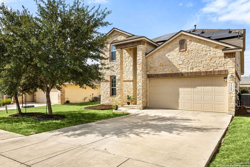 Photo of 2909 Oakbranch Ridge, New Braunfels, TX 78130 (MLS # 1918236)