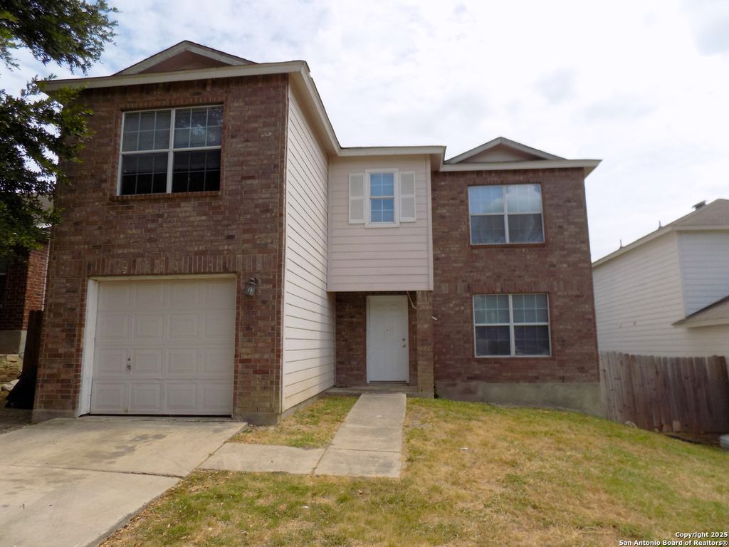 Photo of 126 HALLIE PASS, San Antonio, TX 78227 (MLS # 1926822)