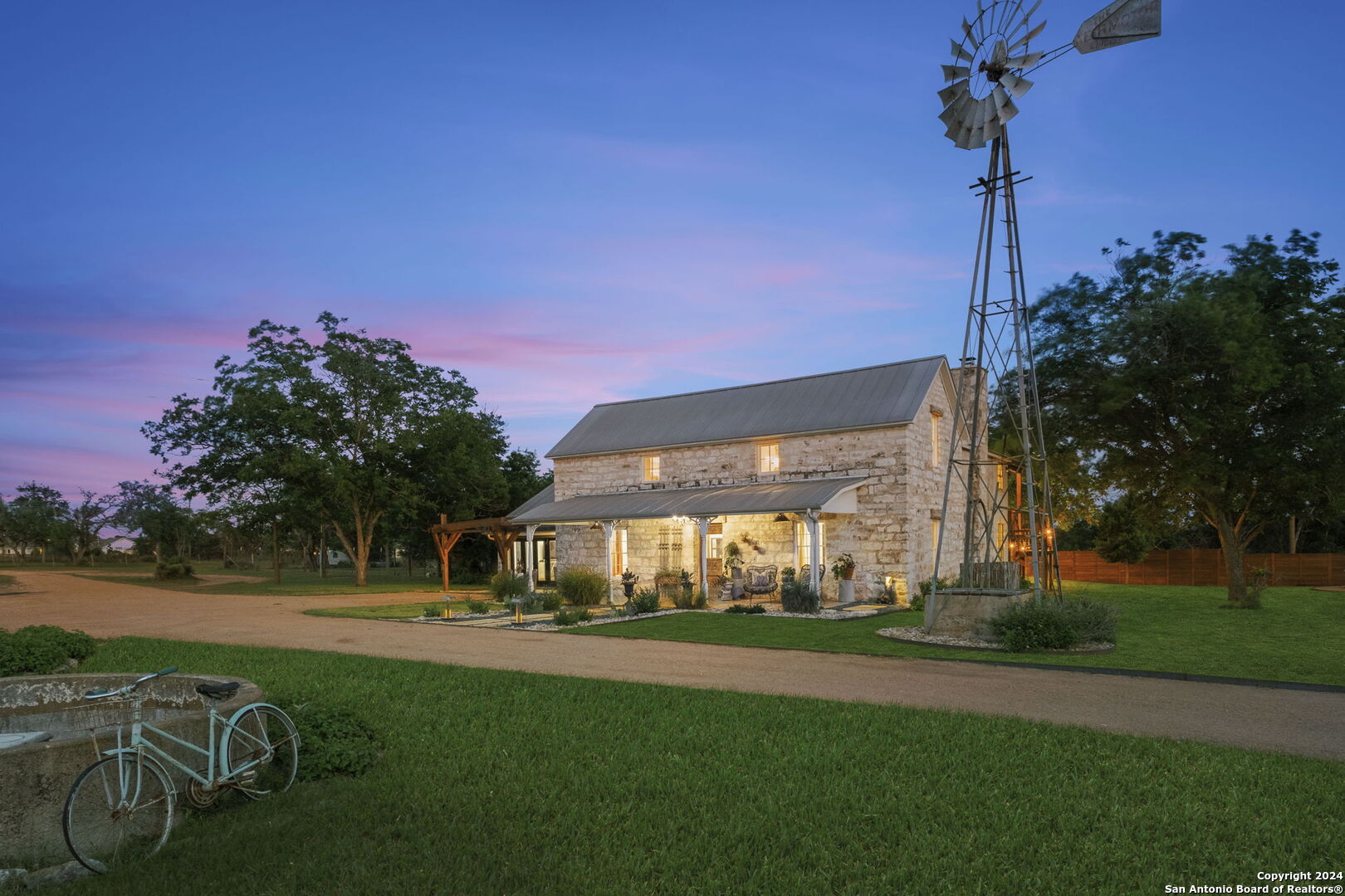 271 Smokehouse Rd