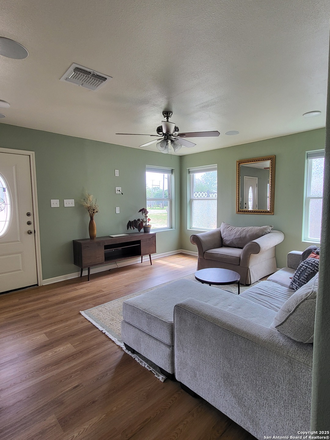 312 E Klein St