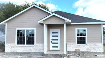 Single Family Residence at 595 Morningview Dr.