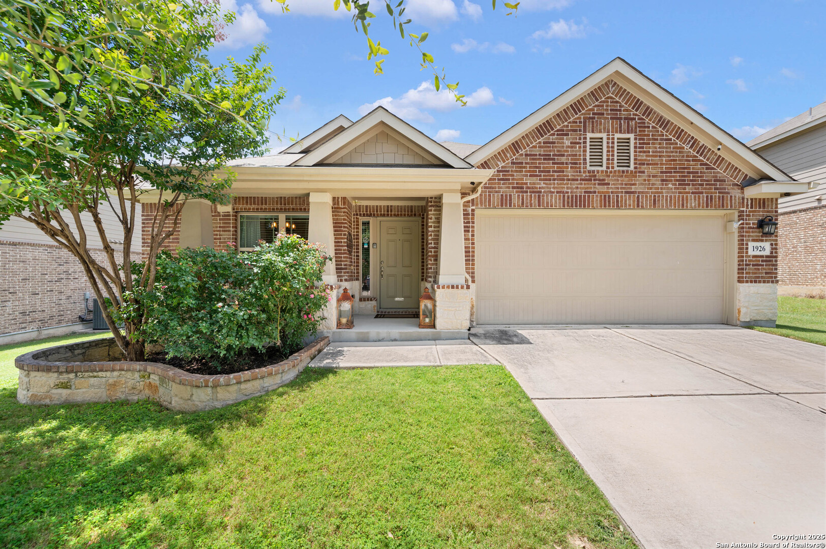 1926 Kalli Jo Ln