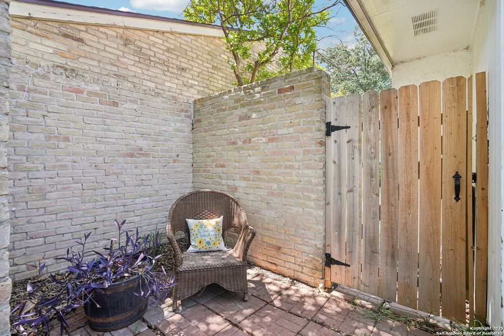 Photo of 13823 Brays Forest, San Antonio, TX 78217 (MLS # 1916251)