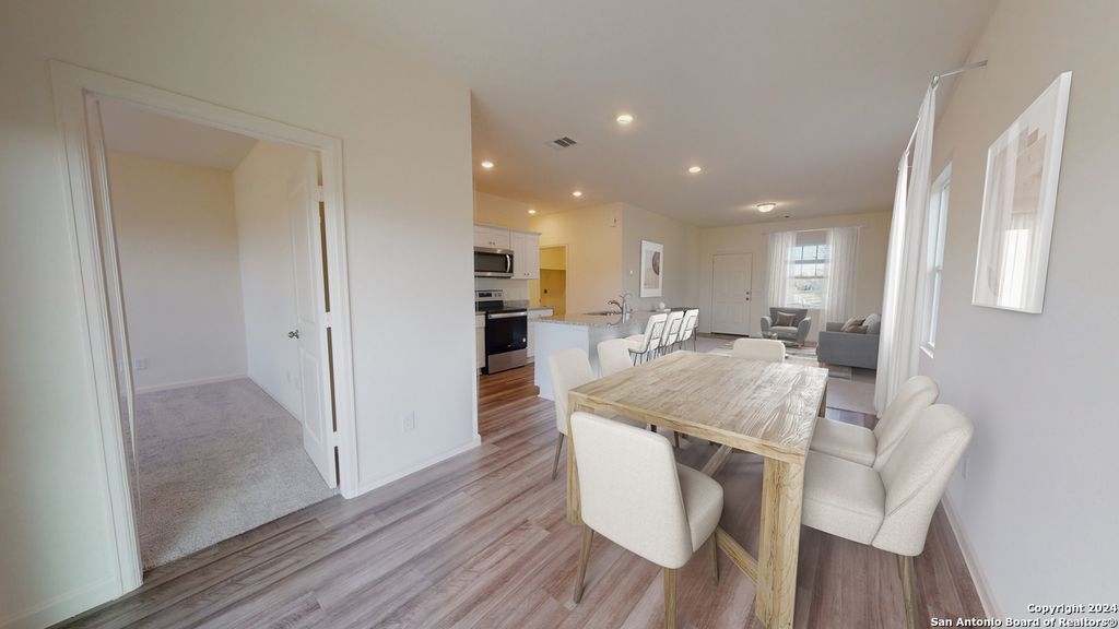 Photo of 116 Dionicio Loop, Seguin, TX 78155 (MLS # 1907288)