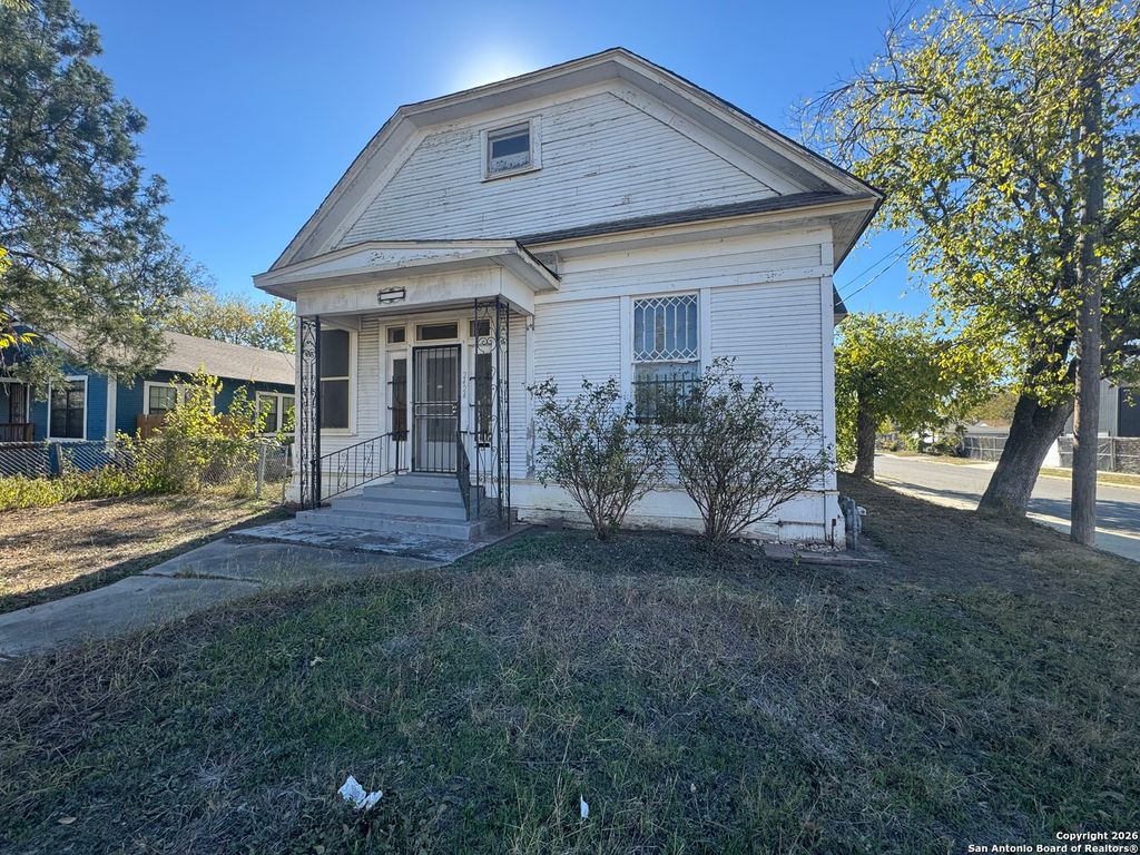 Photo of 2424 Buena Vista, San Antonio, TX 78207 (MLS # 1931844)