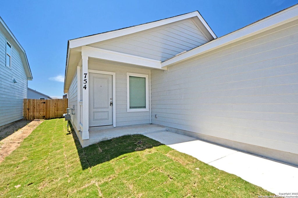Photo of 754 TOWER HILL VW, New Braunfels, TX 78132 (MLS # 1992459)