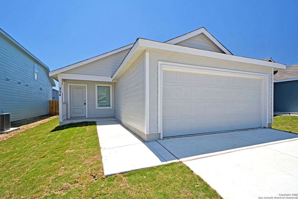 Photo of 754 TOWER HILL VW, New Braunfels, TX 78132 (MLS # 1992459)