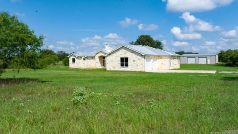 A home in Floresville