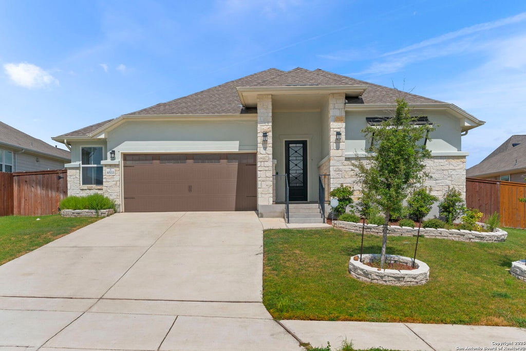 Photo of 6533 Crockett Cv, Schertz, TX 78108 (MLS # 1896623)