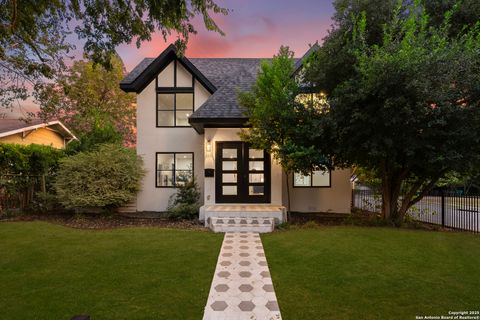 300 Queen Anne Ct San Antonio TX 78209