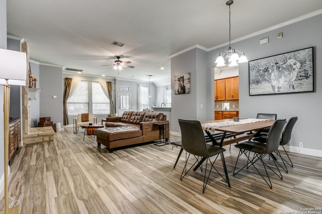 Photo of 1018 Tumbling Oaks, San Antonio, TX 78260 (MLS # 1911144)