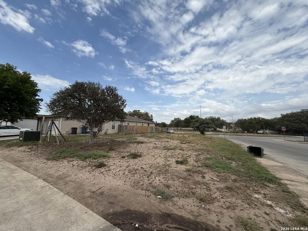 Photo of 7819 Mg Road, San Antonio, TX 78251 (MLS # 1955731)