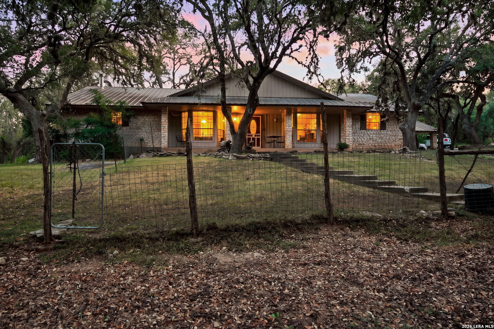 9707 WINDWOOD DR