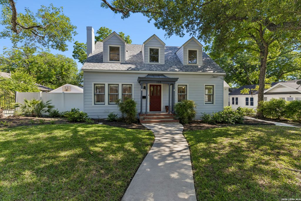 Photo of 120 LAMONT AVE, Alamo Heights, TX 78209 (MLS # 1962216)