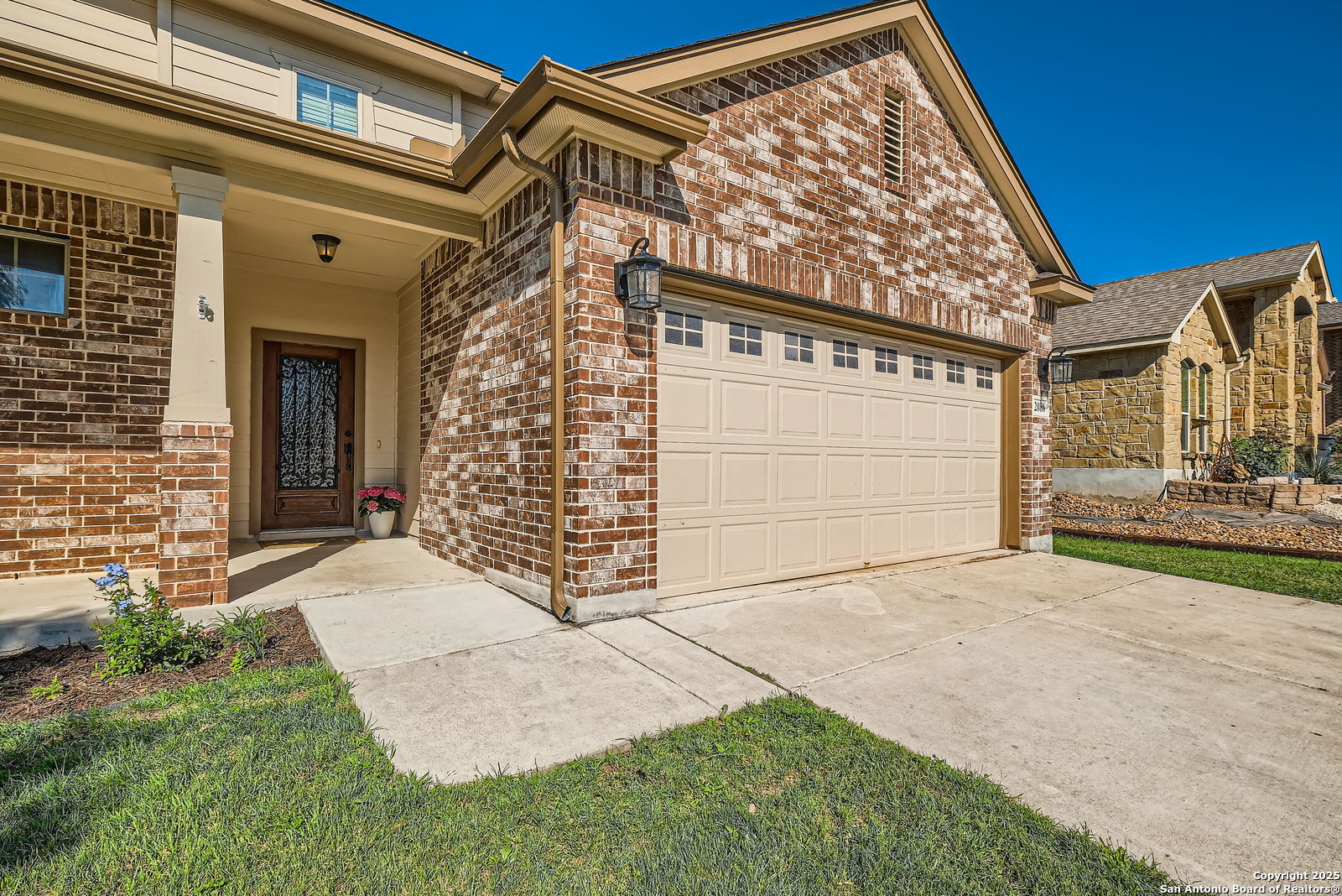 2086 Castleberry Ridge