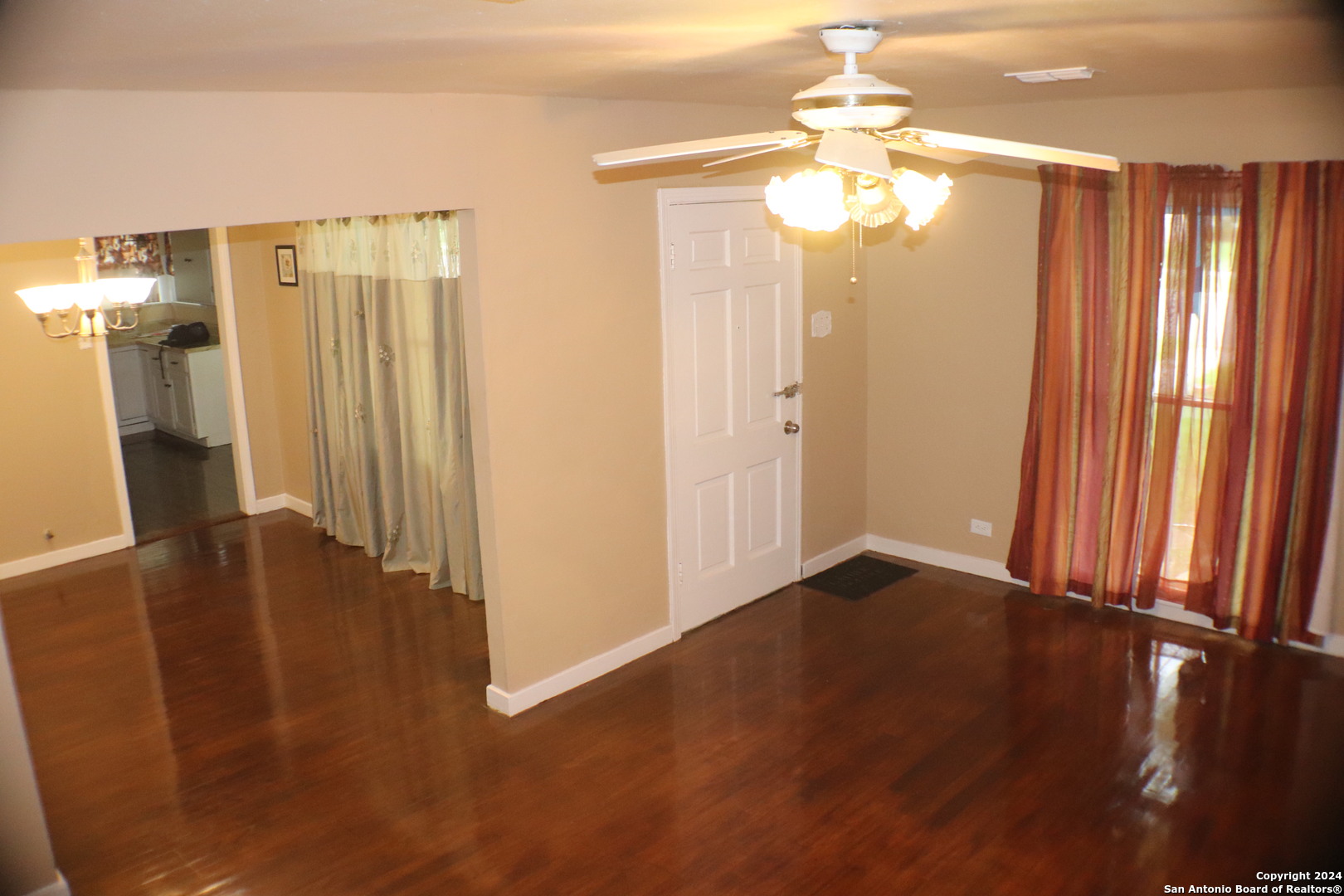 Photo 1 of 33 — 2306 W Huisache, San Antonio, TX 78201