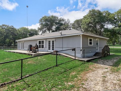 A home in La Vernia