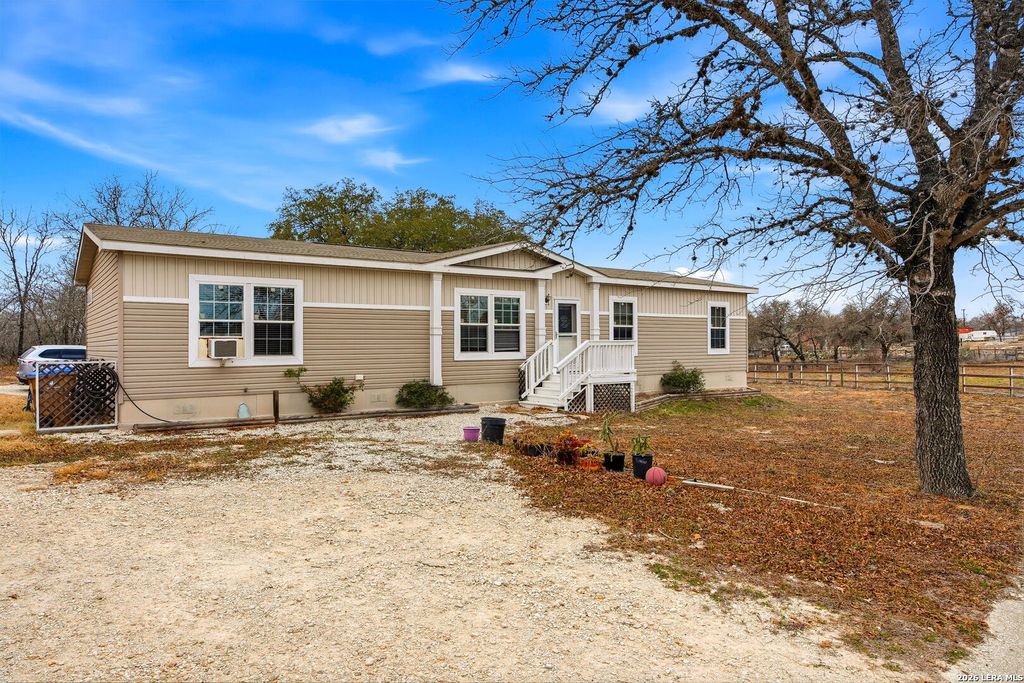Photo of 4131 Hickory Haven, Elmendorf, TX 78112 (MLS # 1939923)