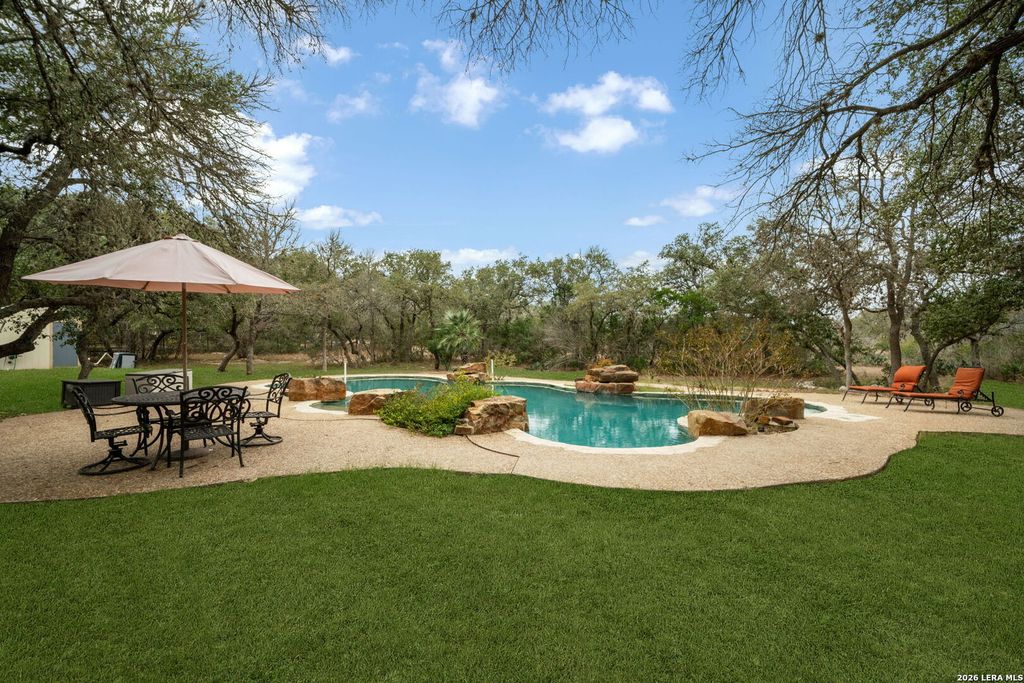 Photo of 319 Laurel Rdg, San Antonio, TX 78253 (MLS # 1931726)