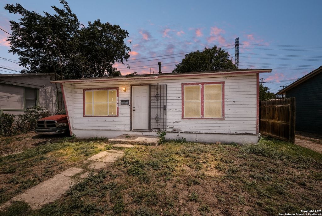 Photo of 723 Larry, San Antonio, TX 78202 (MLS # 1879187)