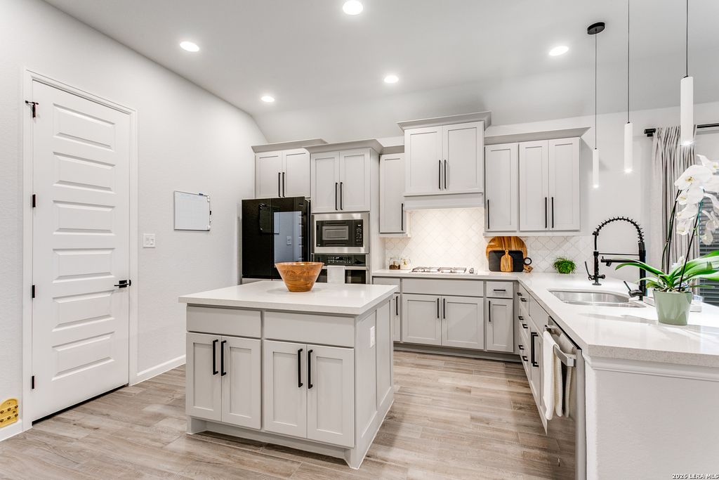 Photo of 2134 Knippa, San Antonio, TX 78253 (MLS # 1959570)