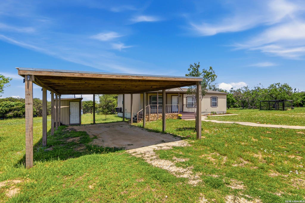 Photo of 646 Old Colony, Seguin, TX 78155 (MLS # 2007603)