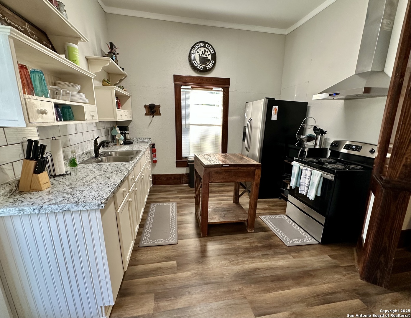 Utopia, Texas 78884, United States, 3 Bedrooms Bedrooms, ,1 BathroomBathrooms,Residential,Active,159415